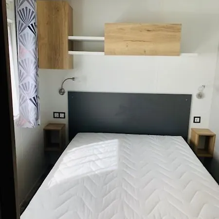 Mobil 6/8 Personnes 4*frejus Camping *