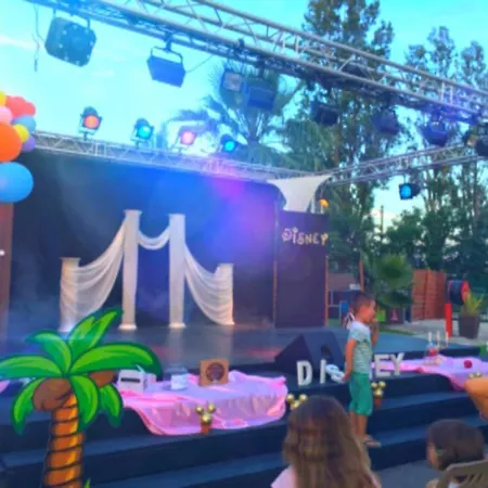 Camping Mobil 6/8 Personnes 4*frejus *